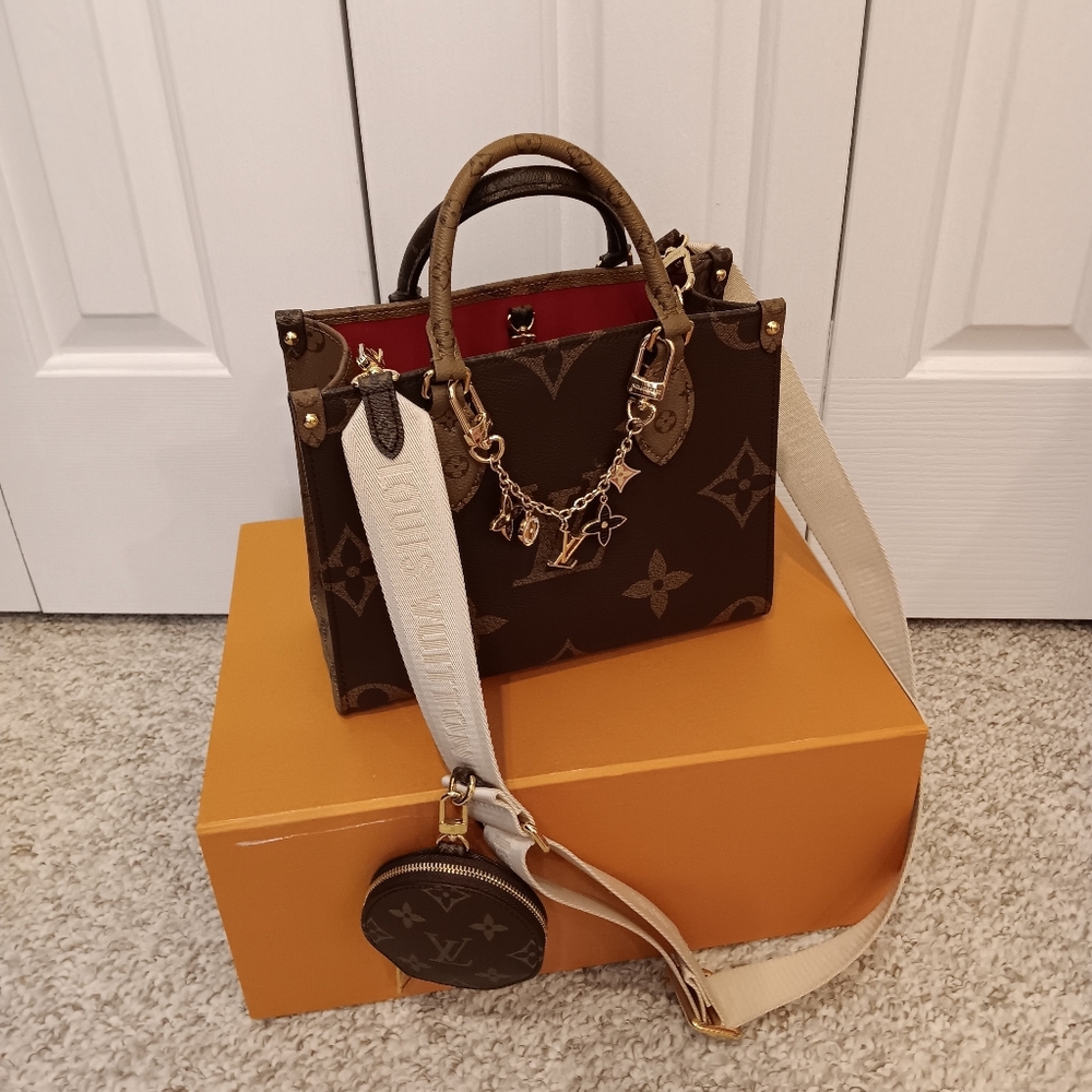 Traded 💕 Louis Vuitton OnTheGo Pm - Just Showing - Picture 3 of 7